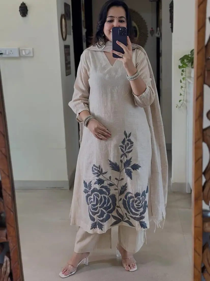 Ivory Floral Printed Kurta Set