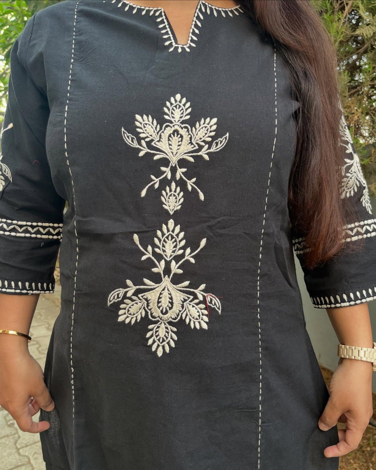 Black Embroidered Kurta with White Floral Threadwork